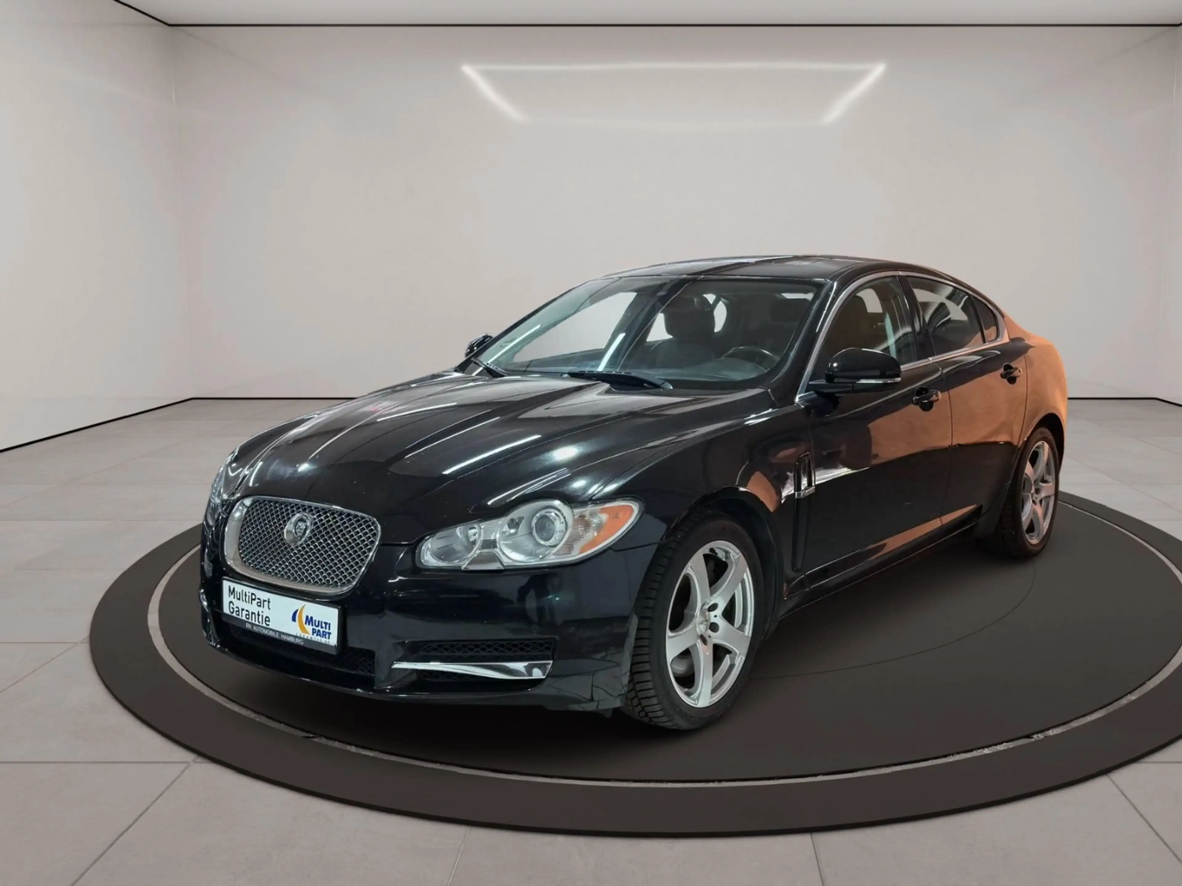 Jaguar XF 3.0 V6 Diesel S Portfolio — photo 4