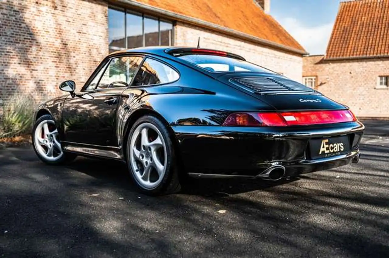 Porsche 993 911 CARRERA S / COUPE / COLLECTORS / FULL HISTORY, foto 2