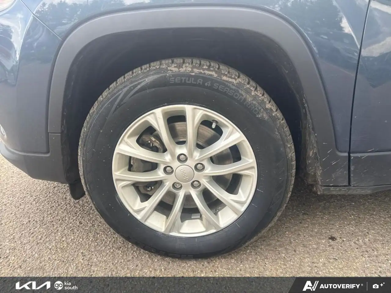 Jeep Cherokee снимка Jeep Cherokee