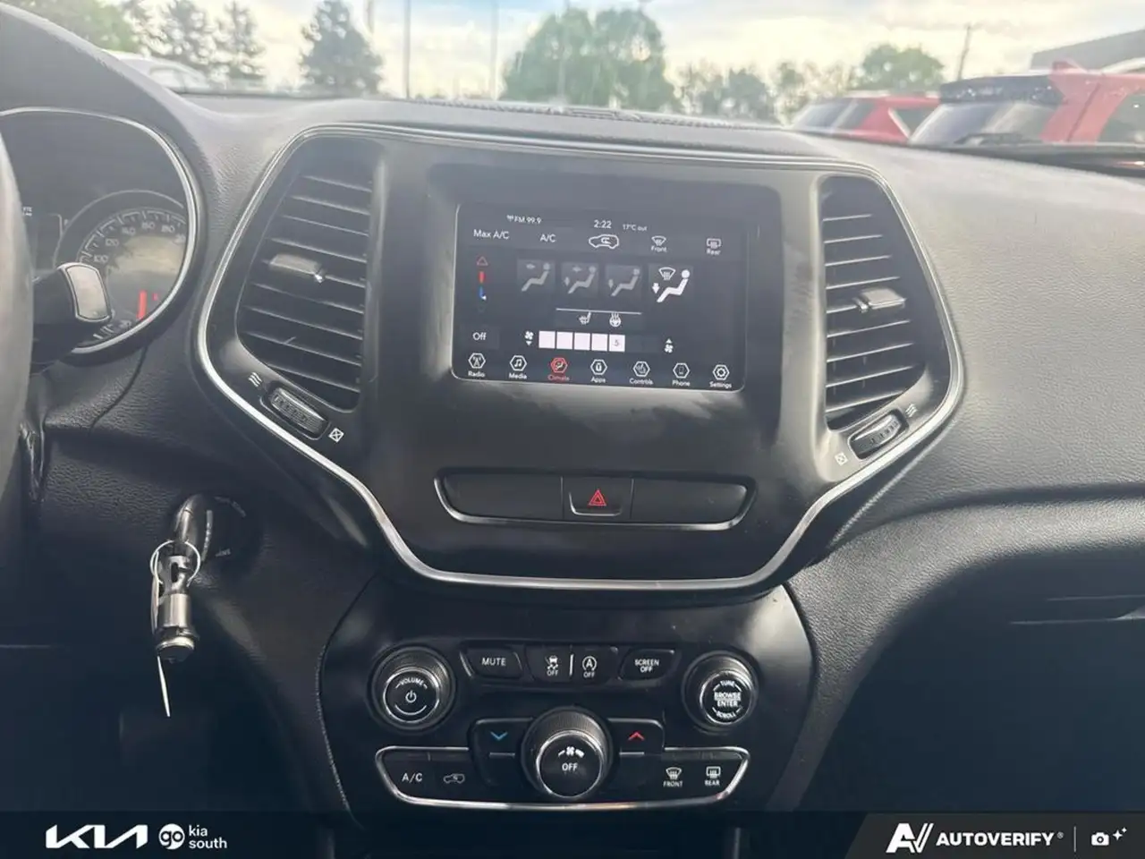 Jeep Cherokee снимка Jeep Cherokee