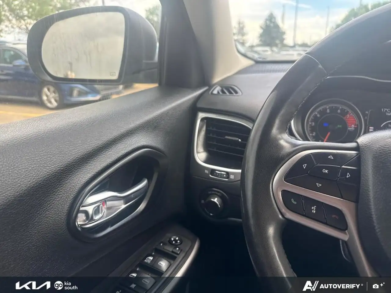Jeep Cherokee снимка Jeep Cherokee