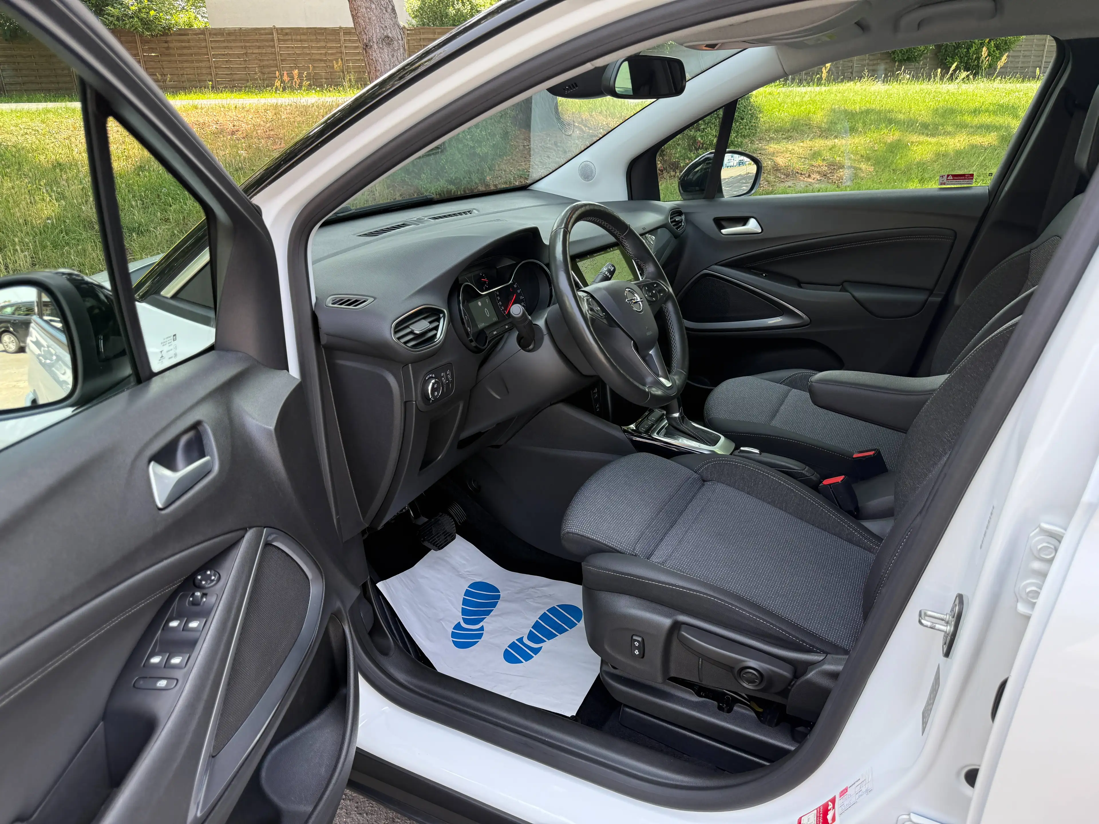 Opel Crossland 1.2 ELEGANCE Automatik (PDC-KAMERA*NAVI*SITZHZG) — photo 13