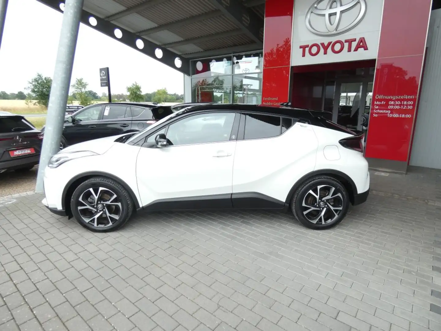 Toyota C-HR 2.0 Hybrid Team Deutschland Weiß - 2