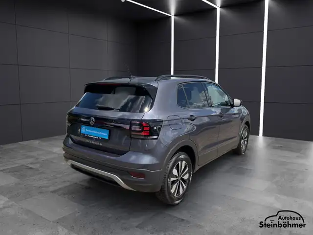 Volkswagen T-Cross view 7