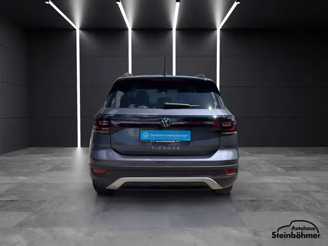 Volkswagen T-Cross view 5