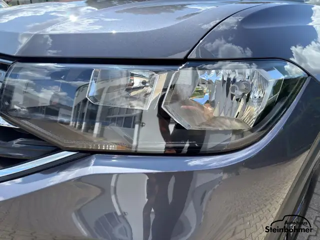 Volkswagen T-Cross view 12