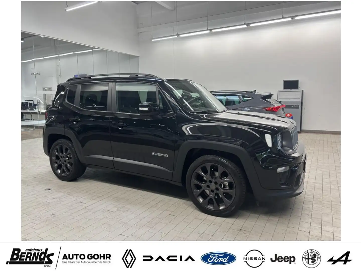 Jeep Renegade 1.5 GSE T4 48V e-Hybrid Automatik S-Edition Zwart - 2