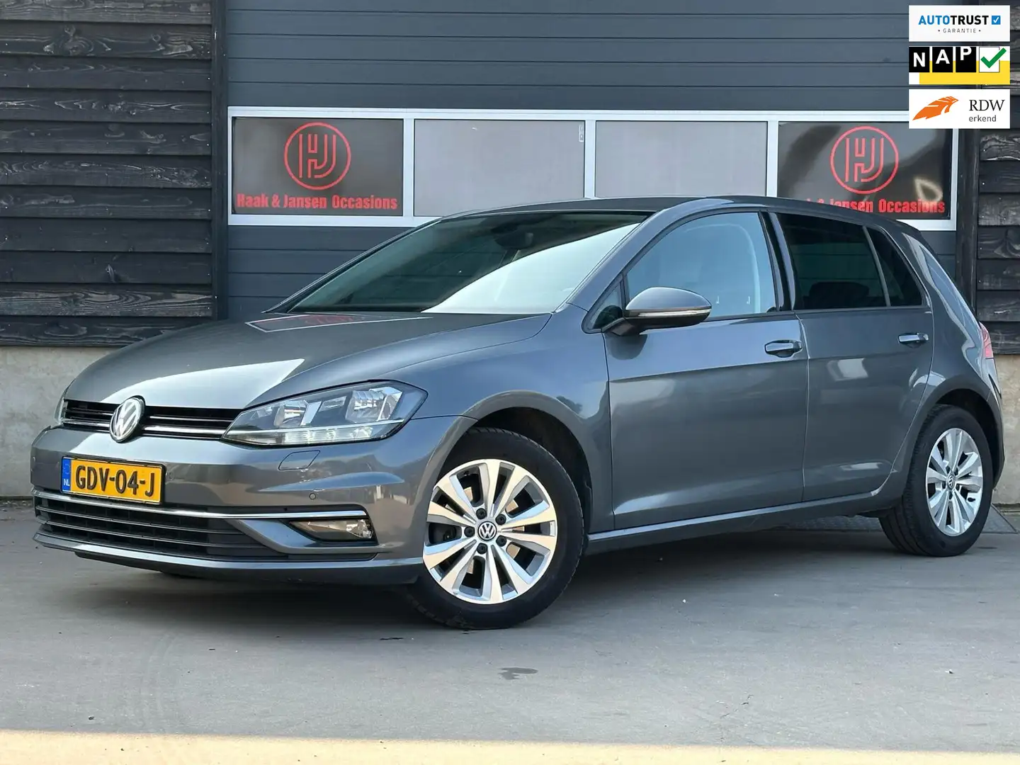 Volkswagen Golf 1.0 TSI Comfortline - Cruise - Camera Grey - 1
