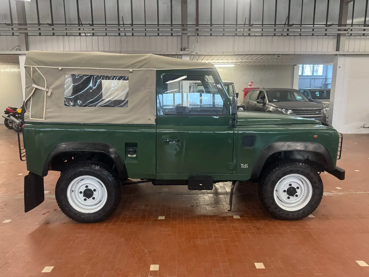 Land Rover Defender 90 2.5 td Soft Top Grün - 2