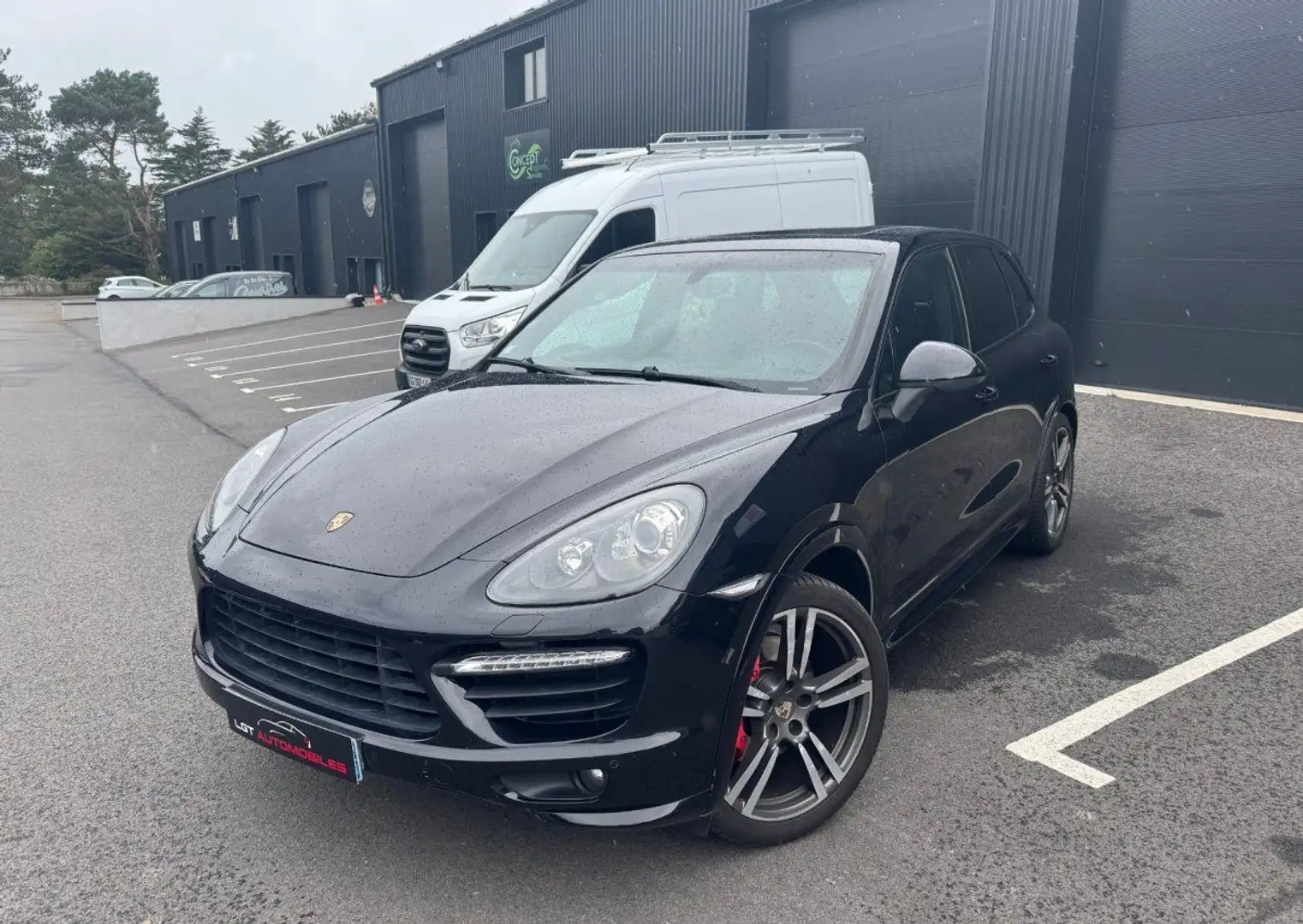 Porsche Cayenne II (958) GTS Noir - 2