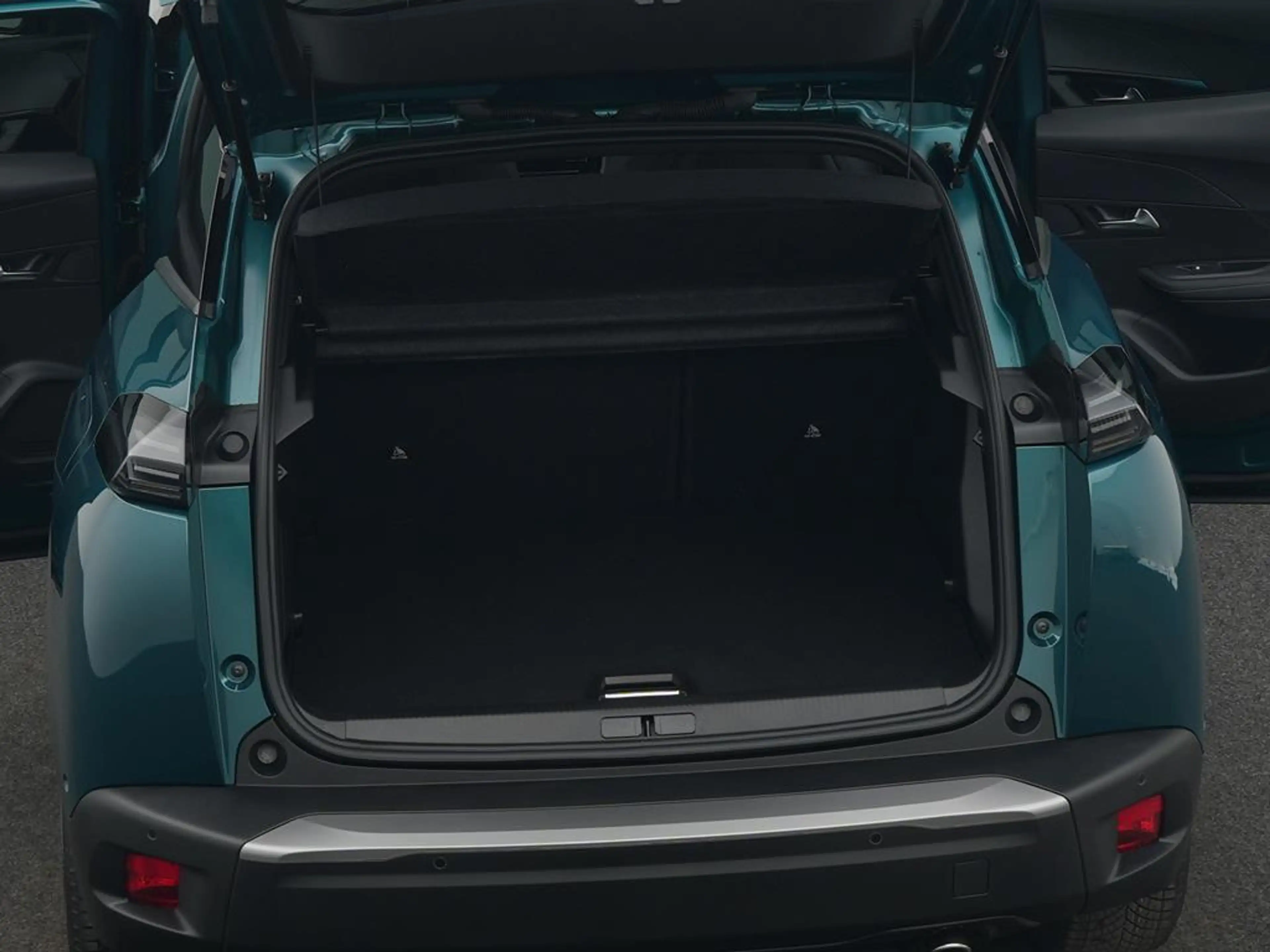 Peugeot 2008 Envy HYBRID 145 e-DSC6 — photo 7