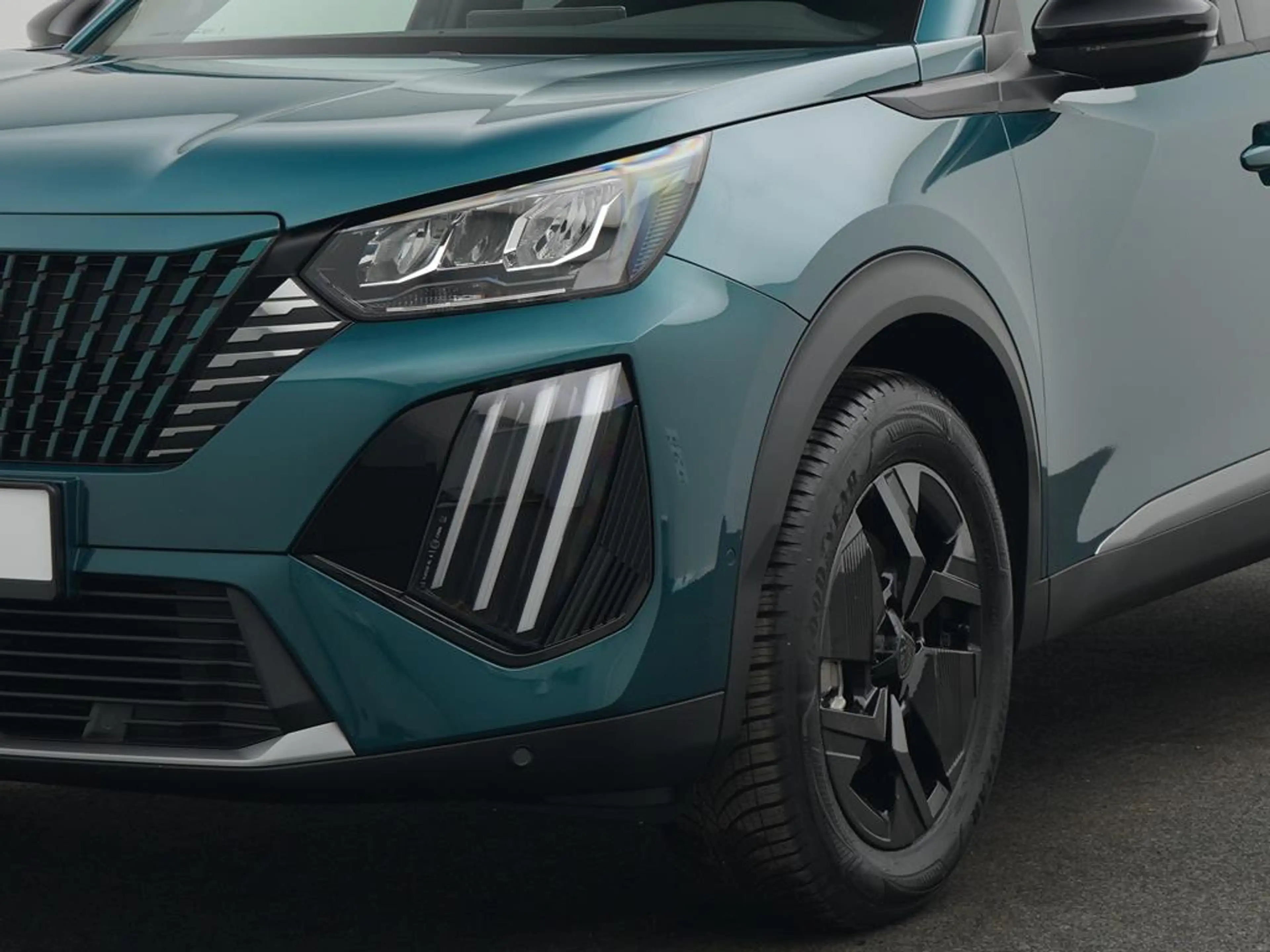 Peugeot 2008 Envy HYBRID 145 e-DSC6 — photo 9