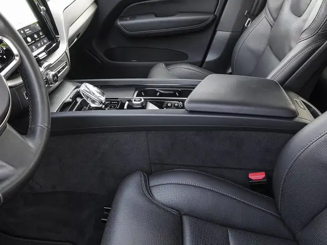 Volvo XC60 view 15