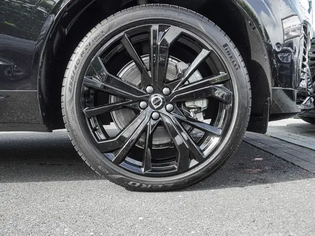 Volvo XC60 view 7