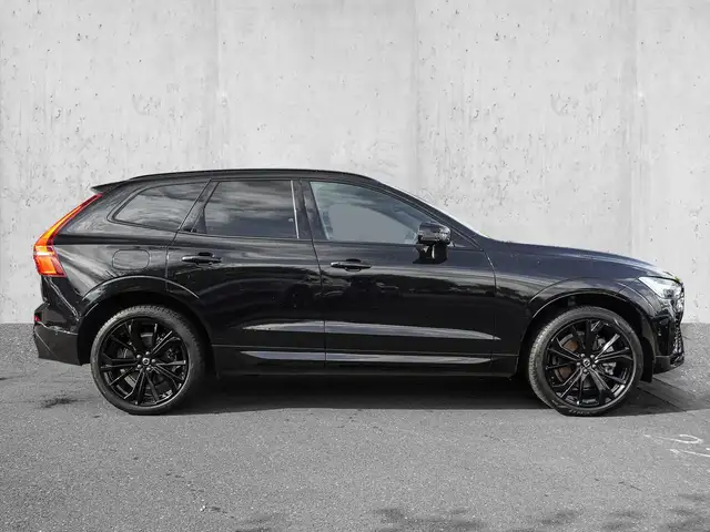 Volvo XC60 view 5