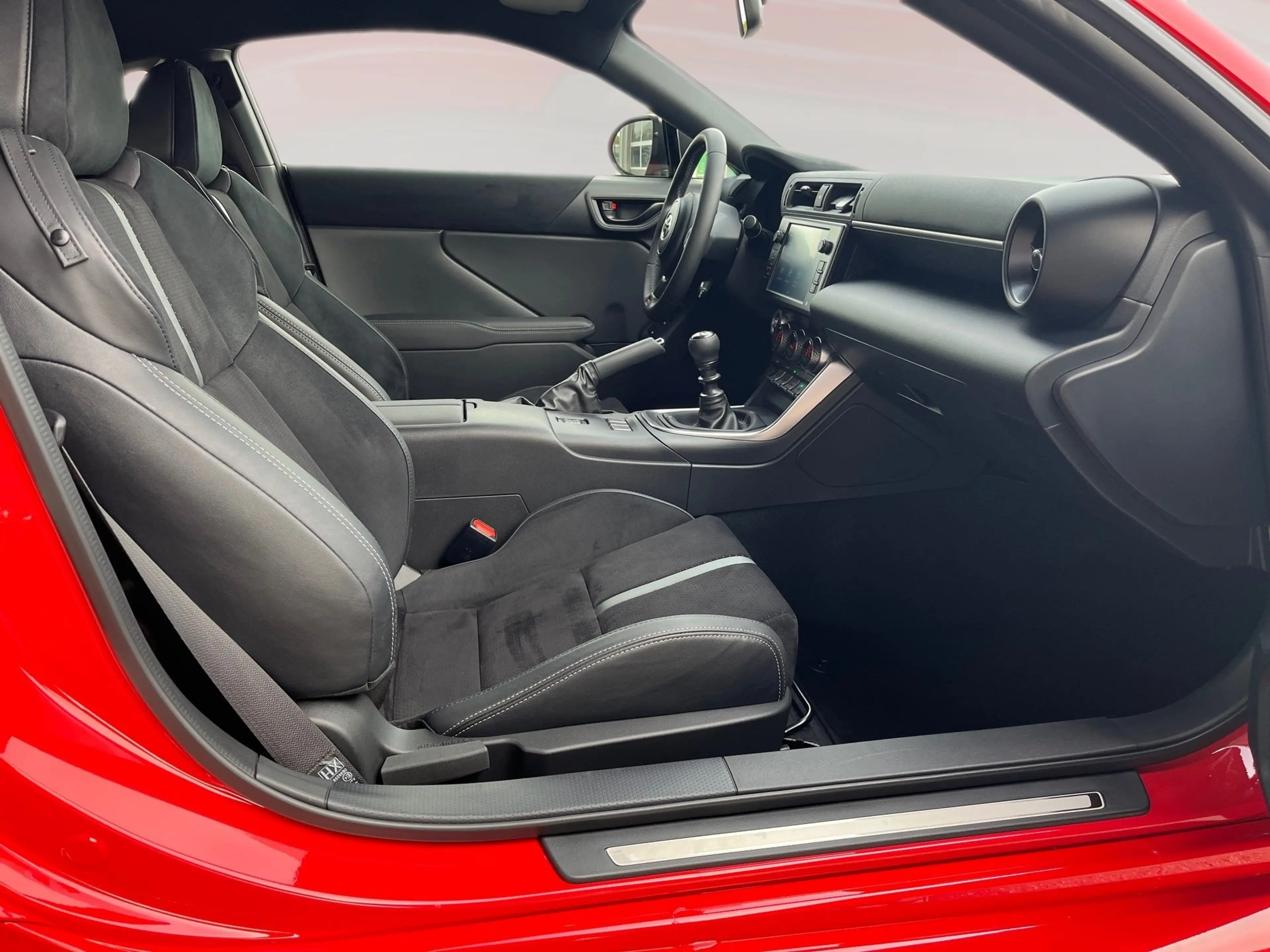 Toyota GR86 2.4 6-Gang — photo 14