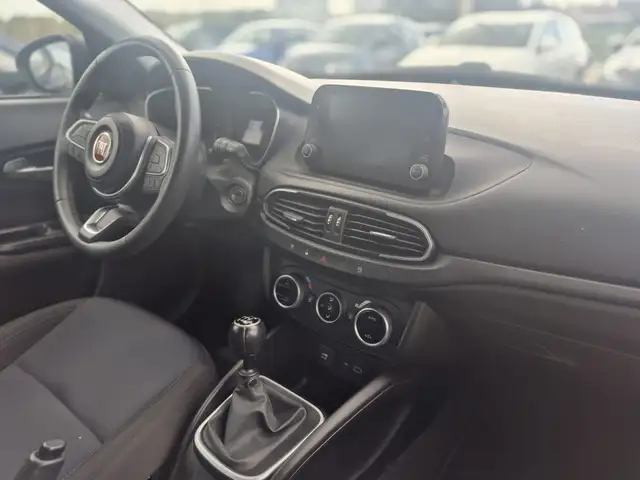 Fiat Tipo view 11