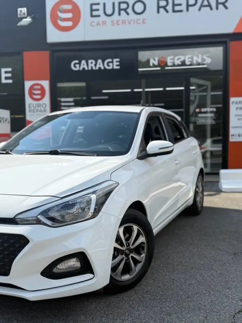 Hyundai i20 i20 1.2i Blanc - 2