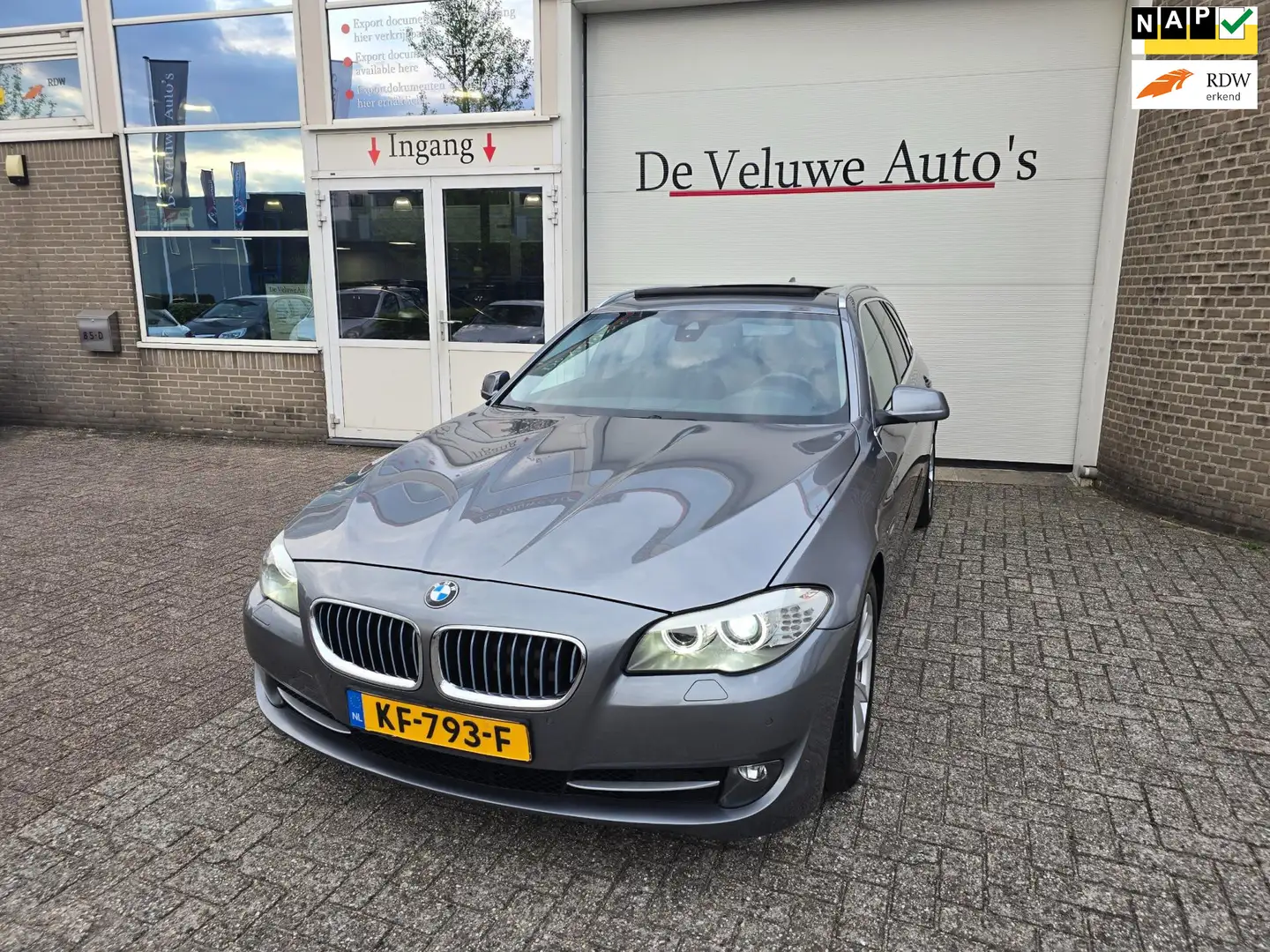 BMW 520 5-serie Touring 520i High Executive ketting vervan Grijs - 1
