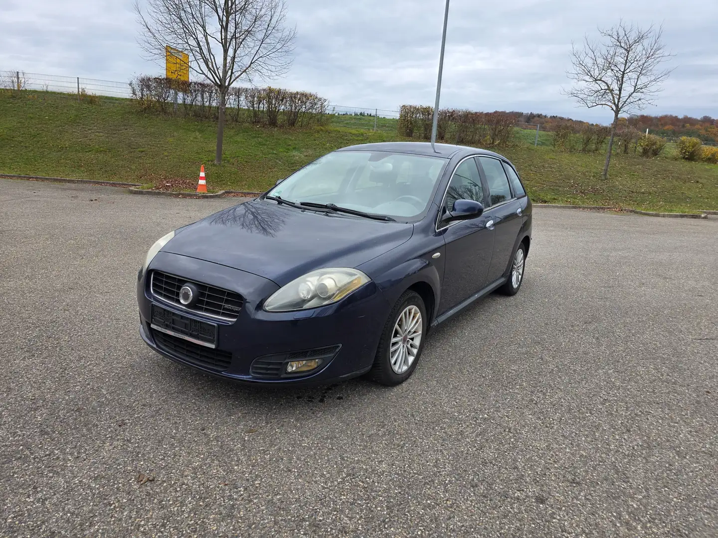 Fiat Croma 1.9 16V Multijet Dynamic TÜV 05/27 AHK Klima Blau - 2