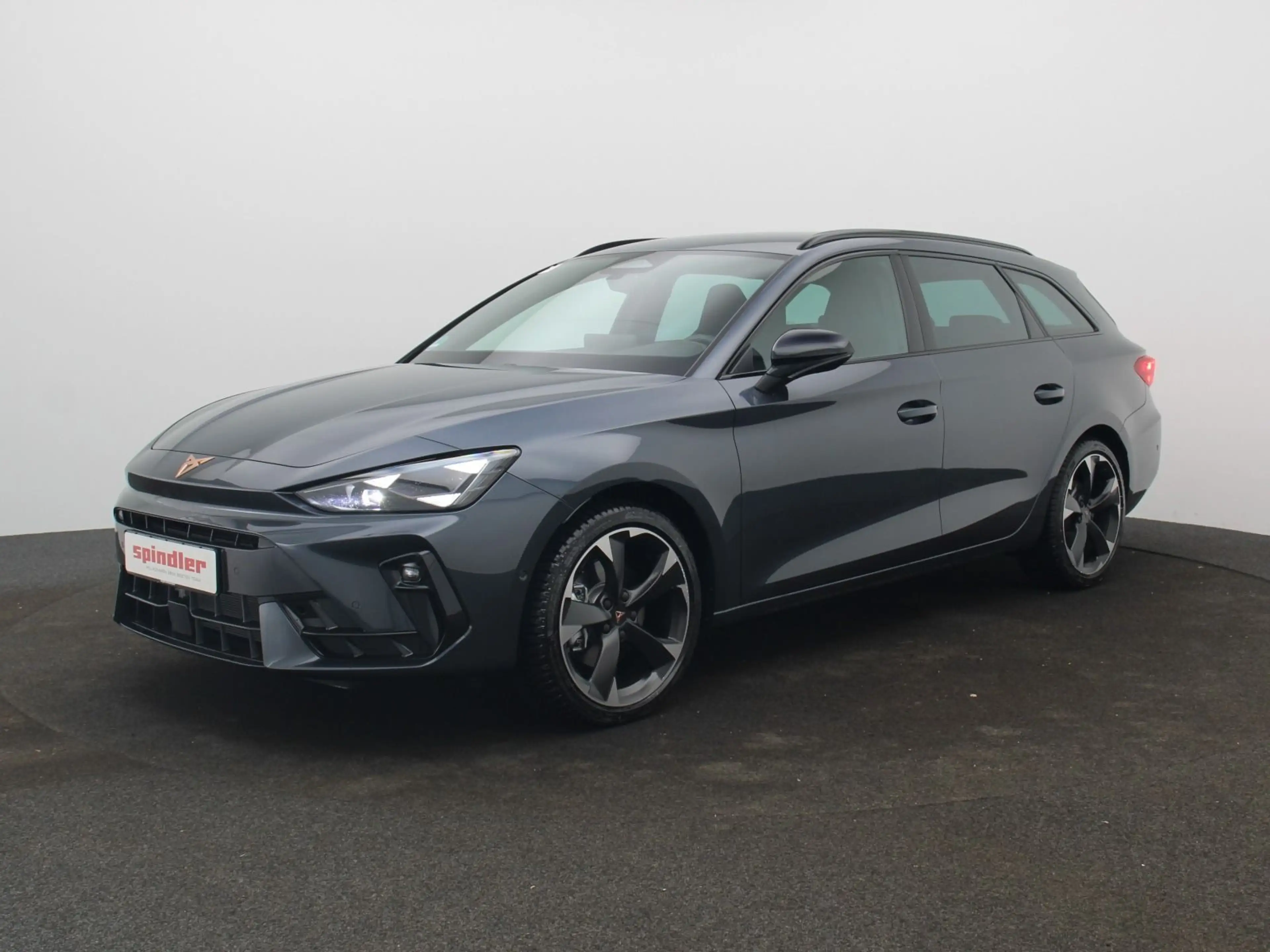 CUPRA Leon ST 2.0TDI DSG / Navi, Matrix, AHK, RFK, ACC — photo 2