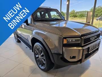 2.8L VX-L 4WD AUTO Ombouw lichte vracht