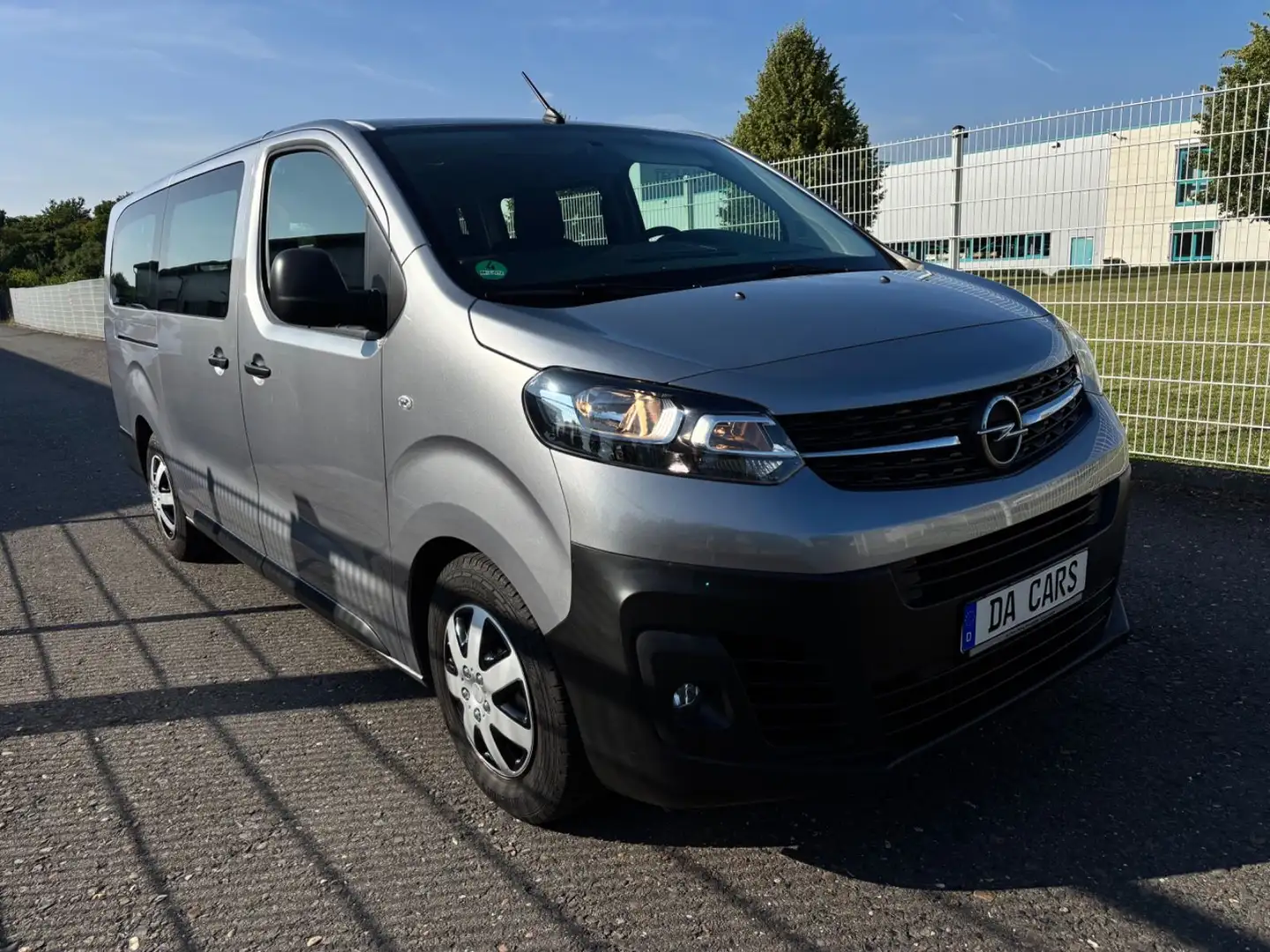 Opel Vivaro Long 2xKlimaanlage/Multimedia/PDC/9-Sitze Grijs - 2