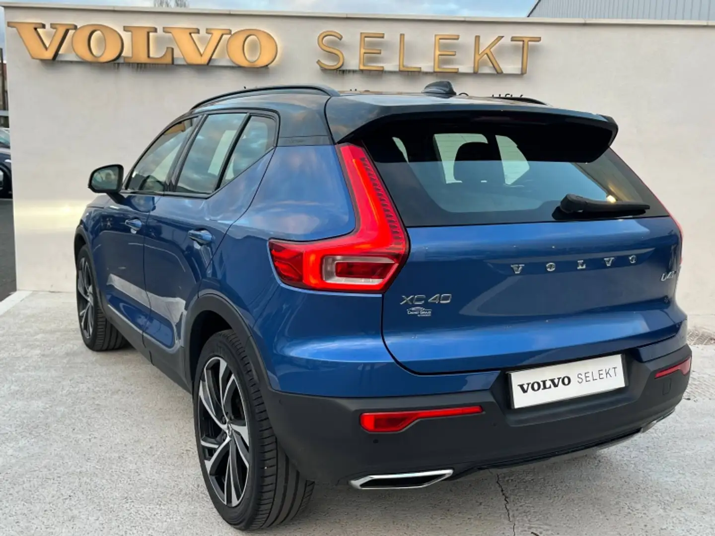 Volvo XC40 D4 AWD 190ch AdBlue First Edition Geartronic 8 - 2