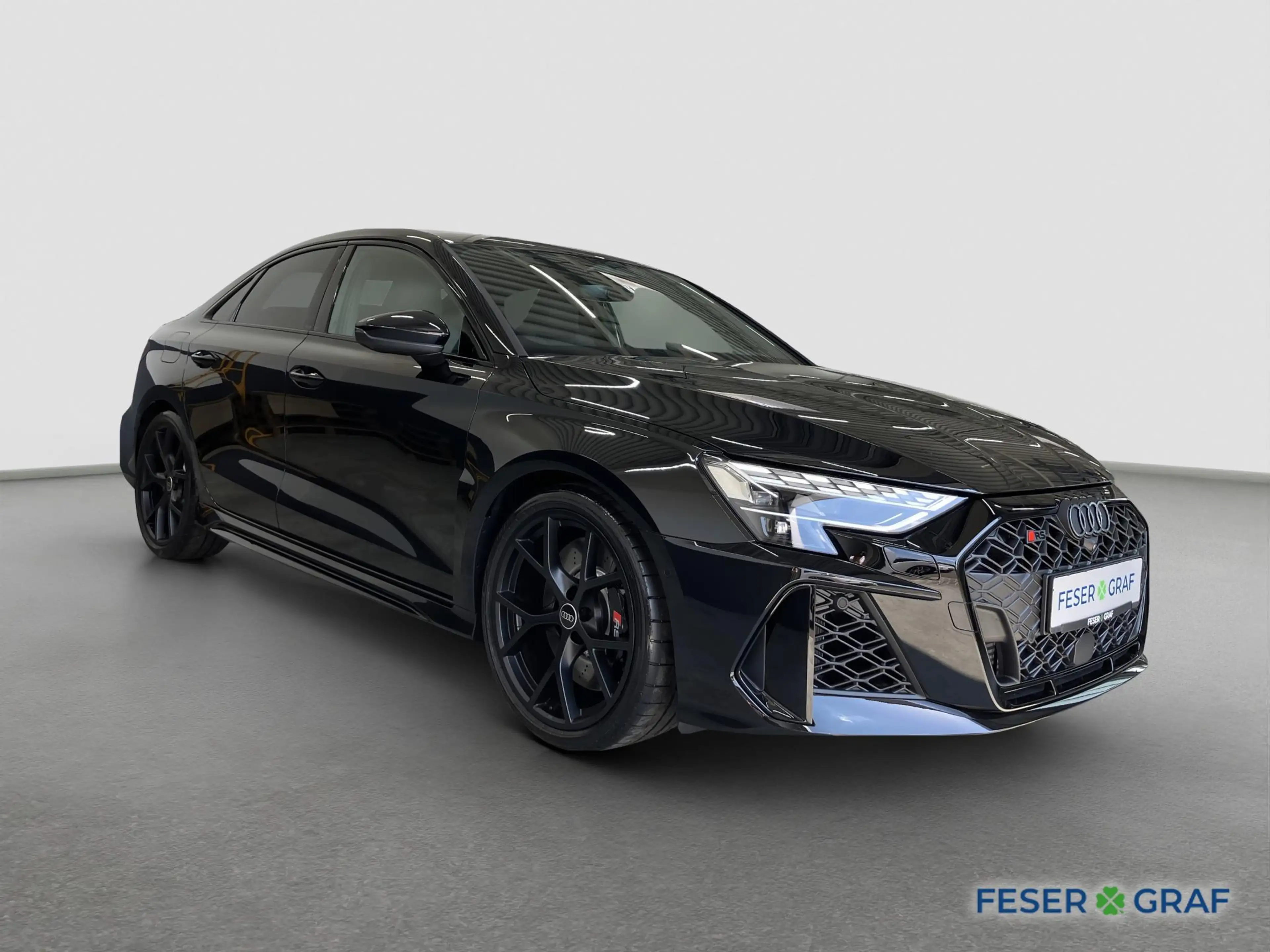 Audi RS3 Limousine 294 kW S tronic — photo 2