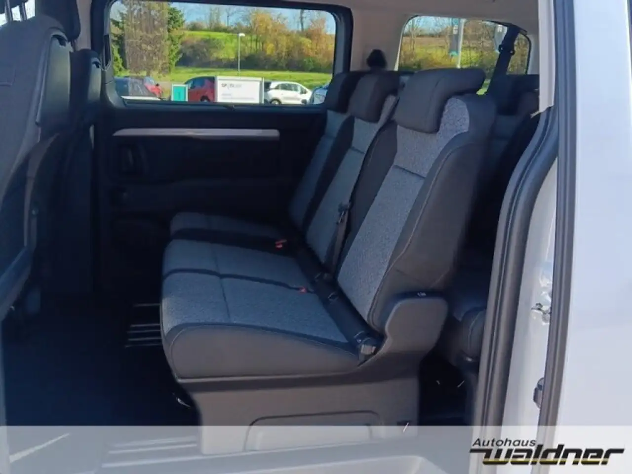 Opel Zafira 2.0 Diesel Edition 8-AT - 8-Sitzer 10