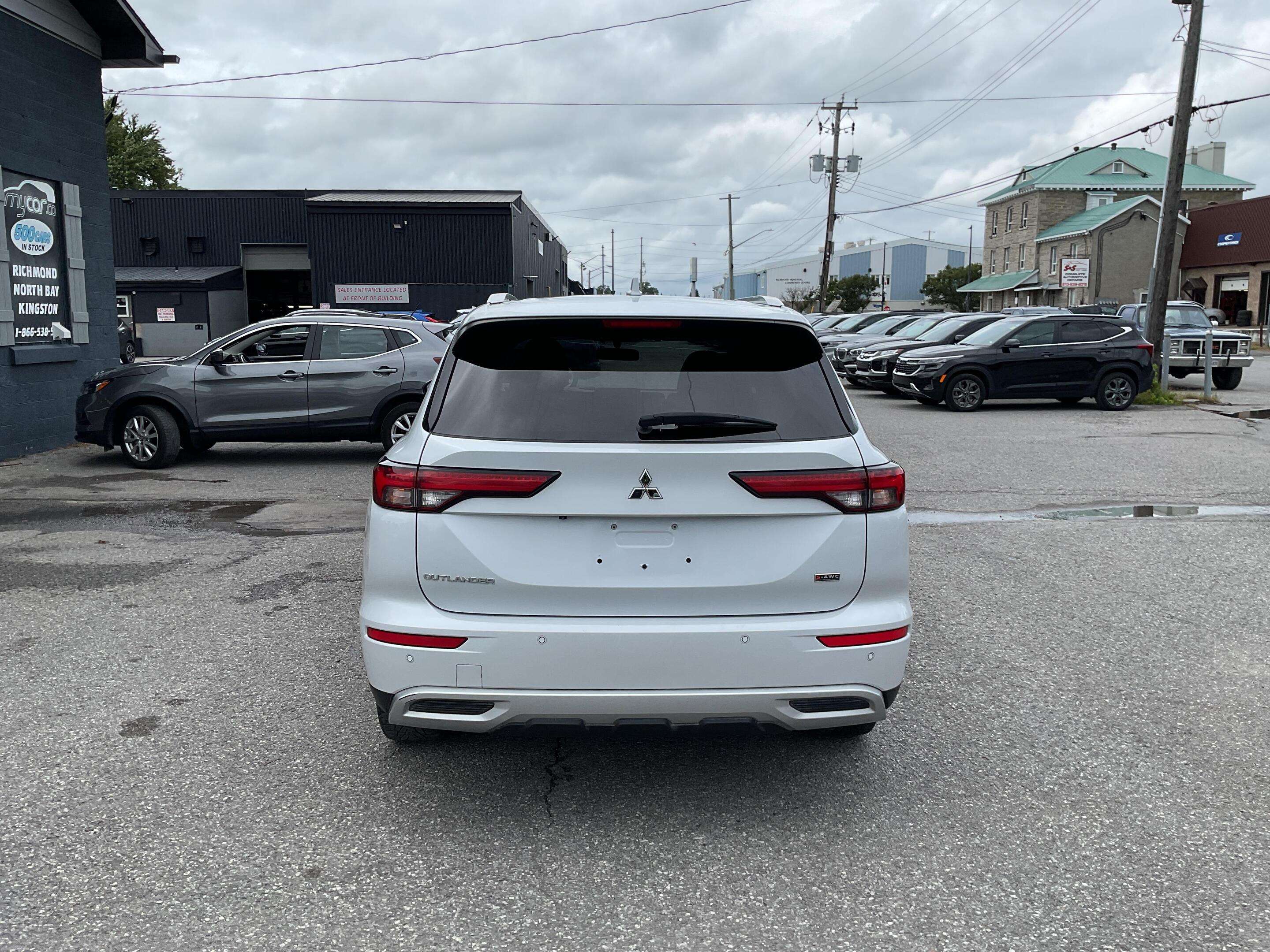 2022 Mitsubishi Outlander — снимка 1