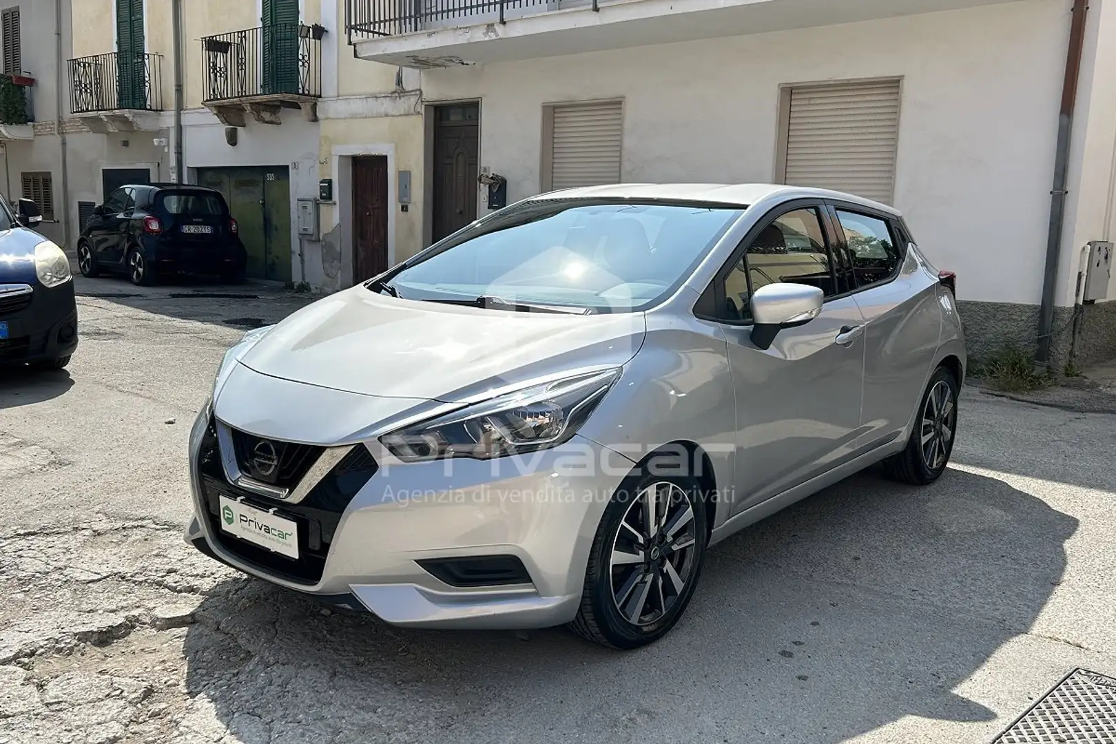Nissan Micra Micra 1.0L 12V 5 porte Acenta Plateado - 1
