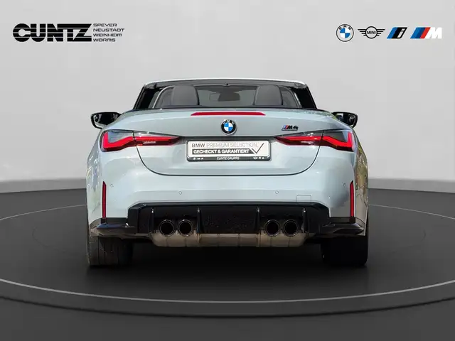 BMW M4 view 6