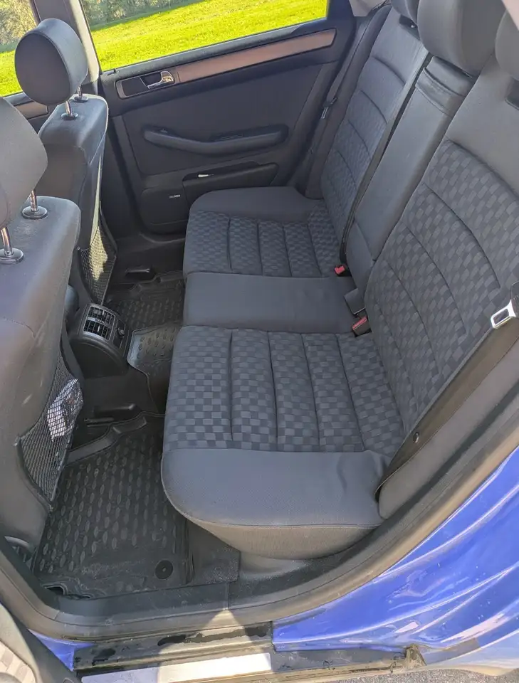 Audi A6 Avant 2.4, foto 8