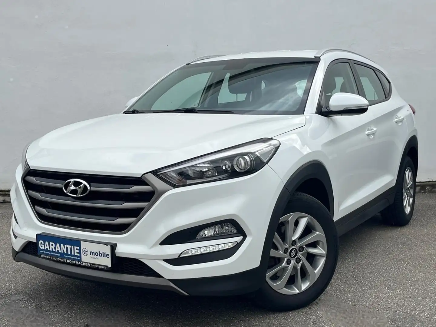 Hyundai TUCSON 1.7 CRDi DPF 2WD NAVI SITZHZG PDC R-KAMERA TOP - 1