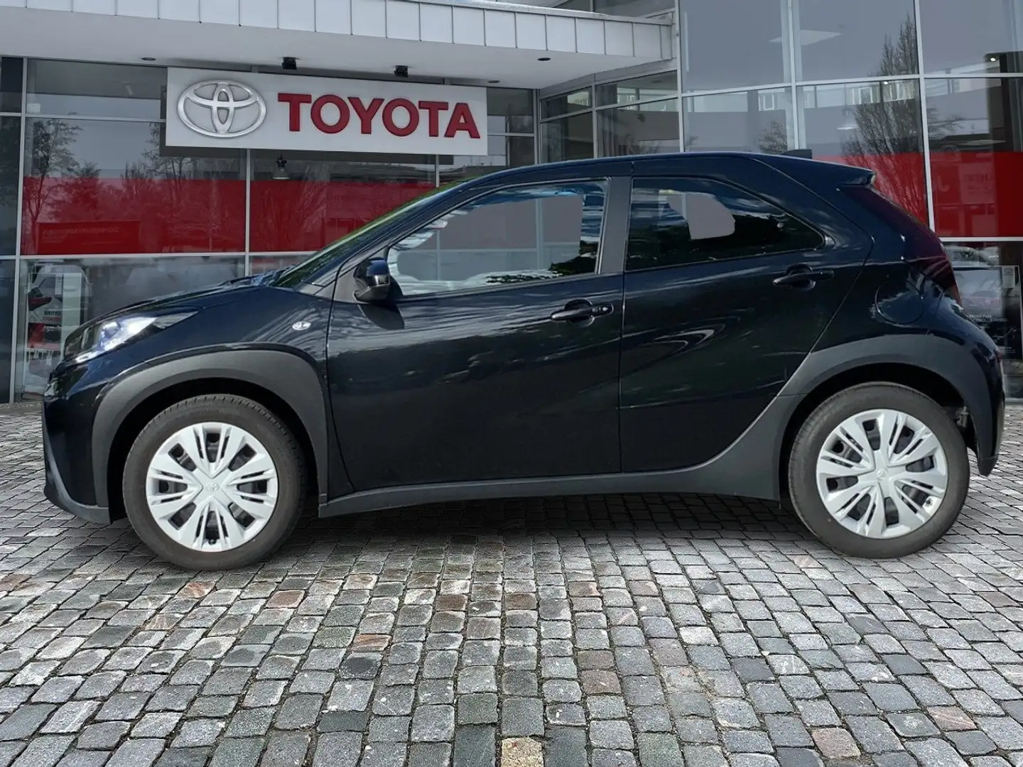 Toyota Aygo 1.0 Business Gepflegter Gebrauchtwagen Schwarz - 2