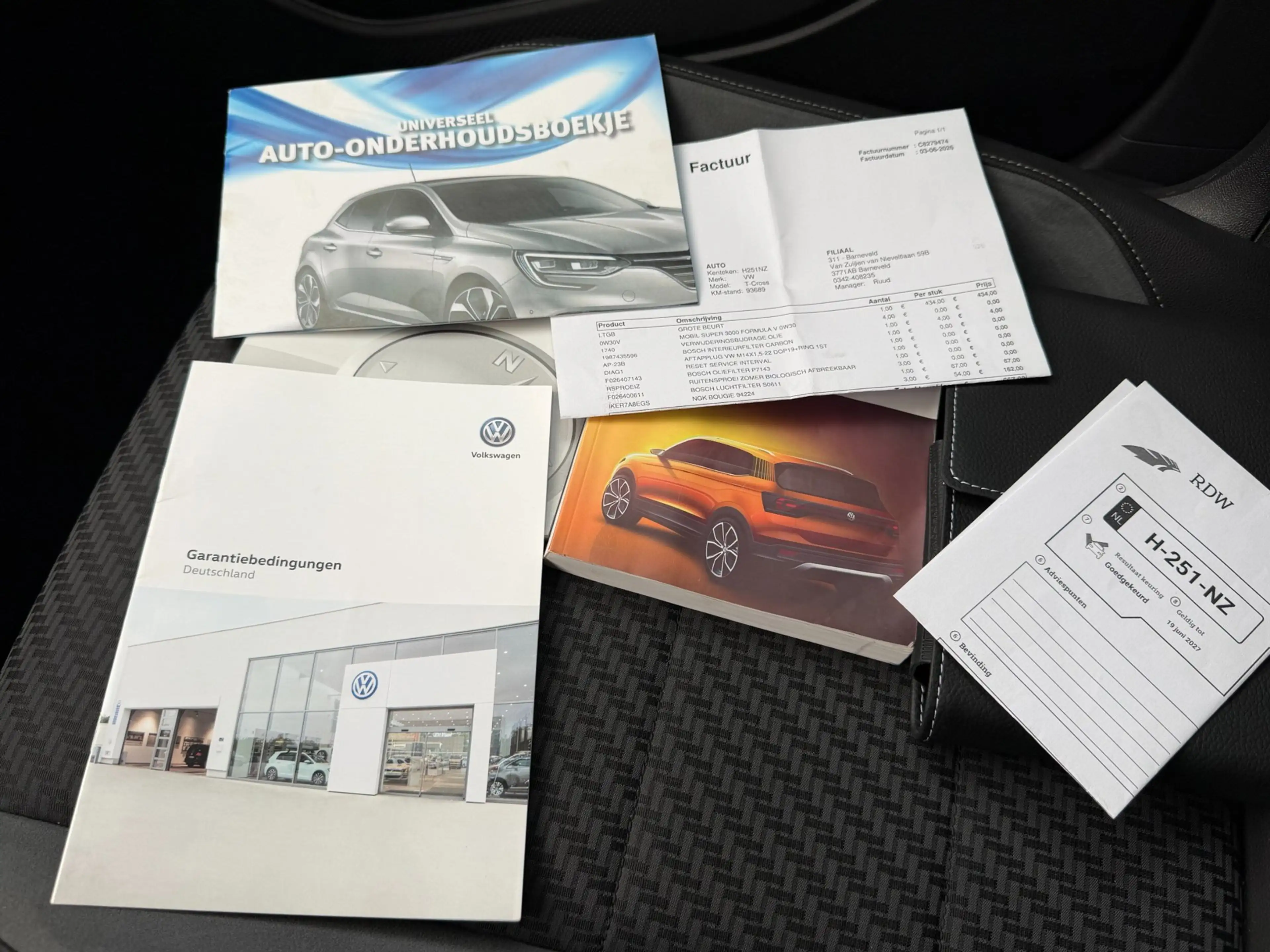 Volkswagen T-Cross 1.0 TSI R-Line|Stoelverwarming|Trekhaak|Automaat — photo 32