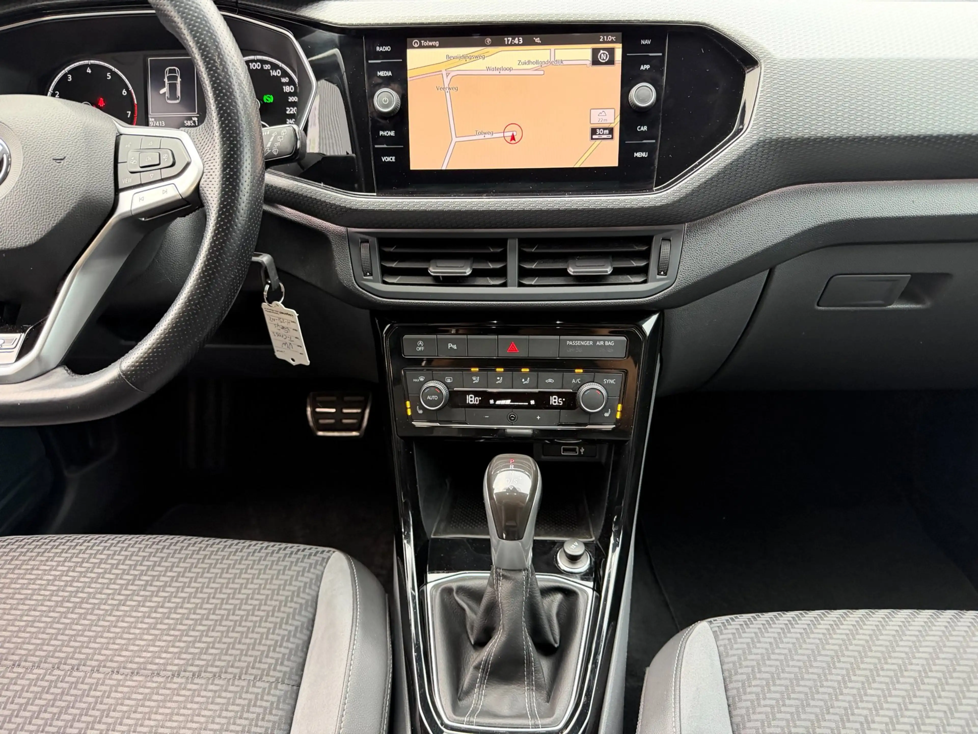 Volkswagen T-Cross 1.0 TSI R-Line|Stoelverwarming|Trekhaak|Automaat — photo 19
