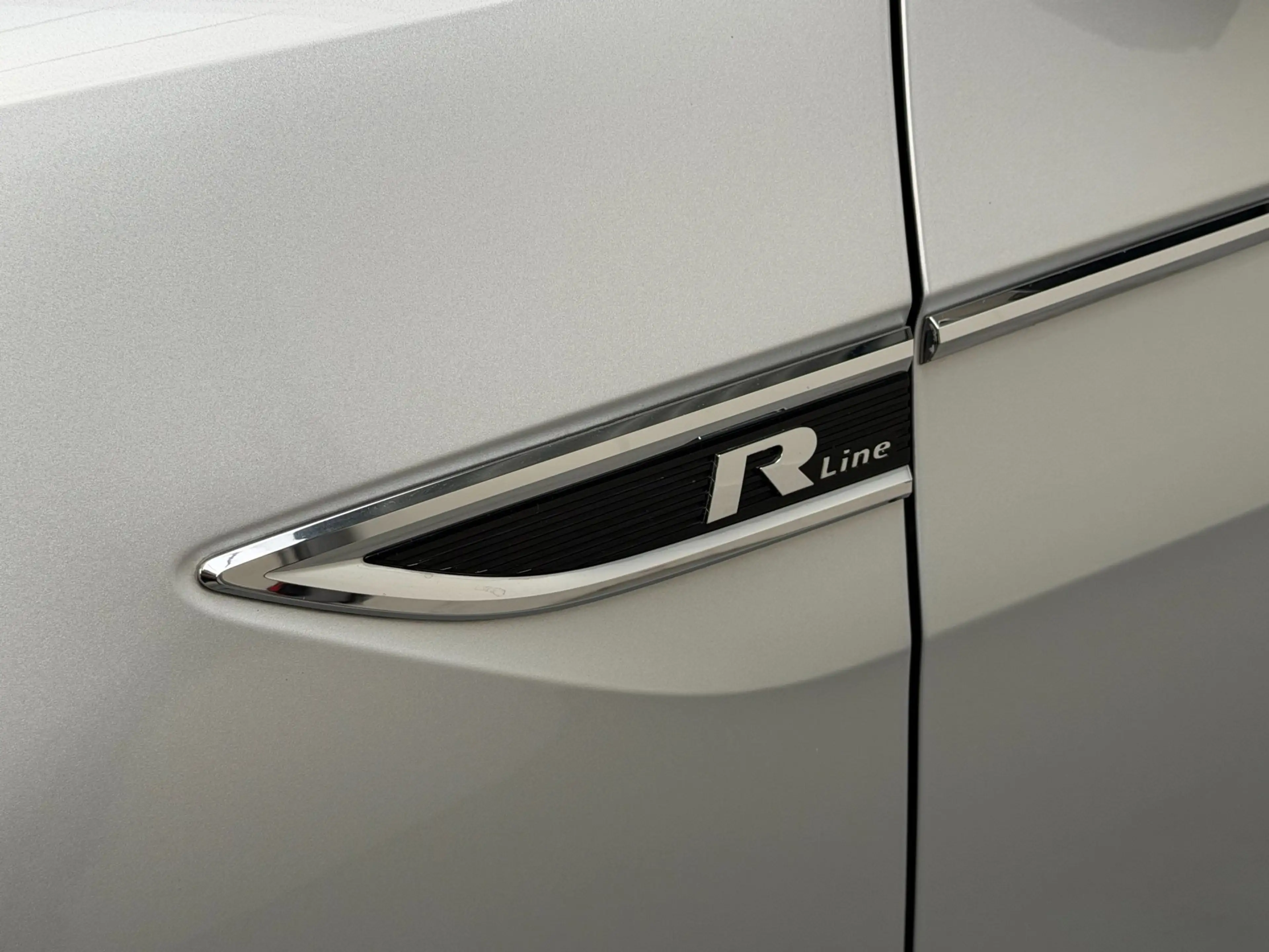 Volkswagen T-Cross 1.0 TSI R-Line|Stoelverwarming|Trekhaak|Automaat — photo 8