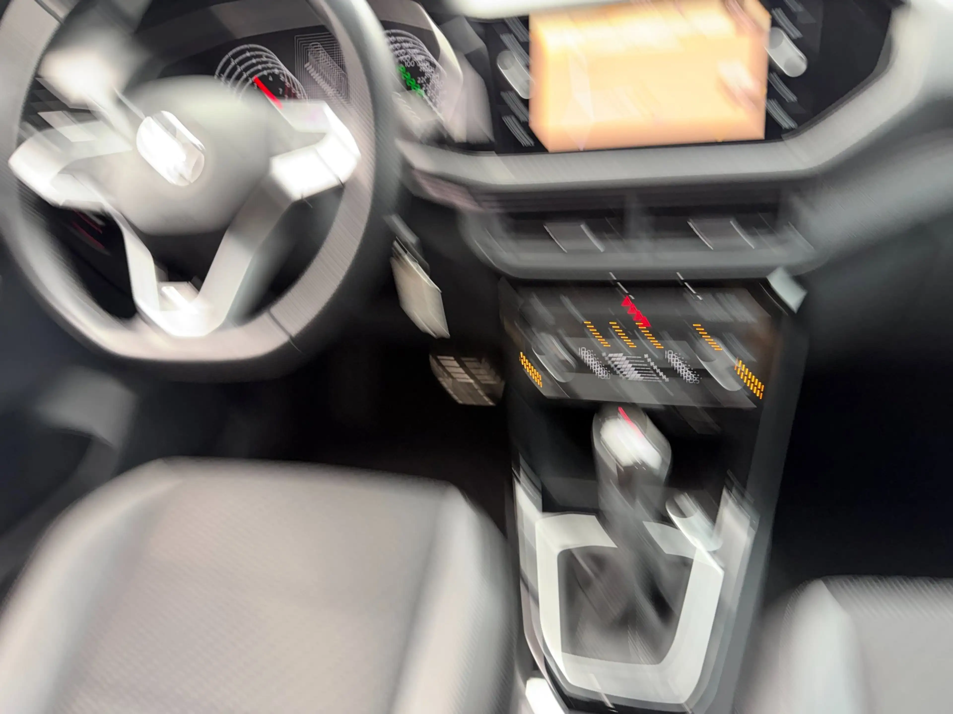 Volkswagen T-Cross 1.0 TSI R-Line|Stoelverwarming|Trekhaak|Automaat — photo 21