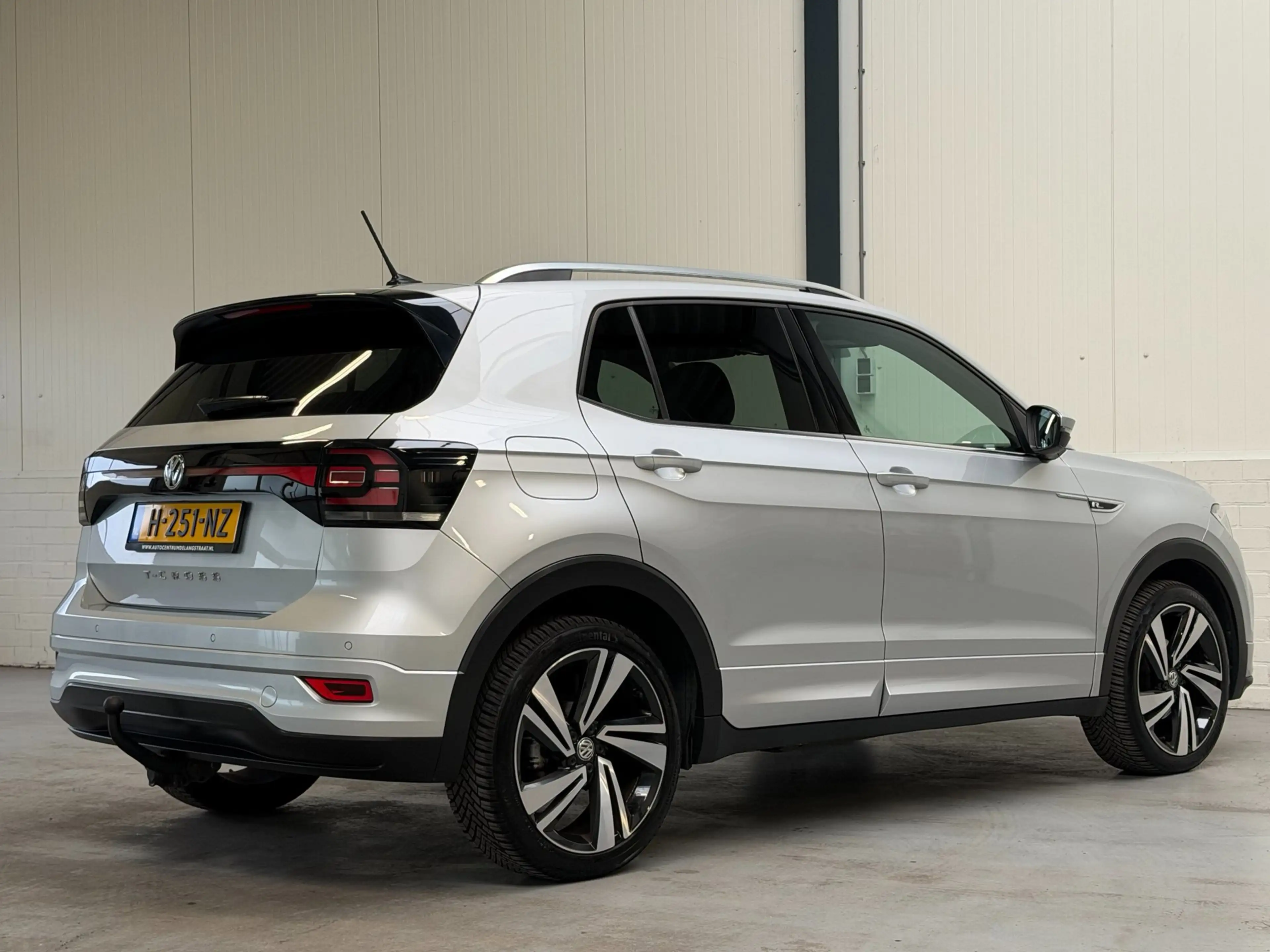 Volkswagen T-Cross 1.0 TSI R-Line|Stoelverwarming|Trekhaak|Automaat — photo 4