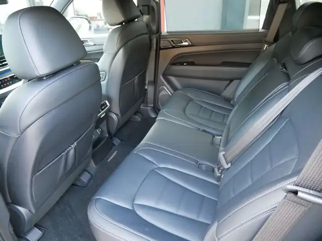 KGM Rexton 2,2 e-XDI 4WD Clever Plus Aut. Ansicht 18