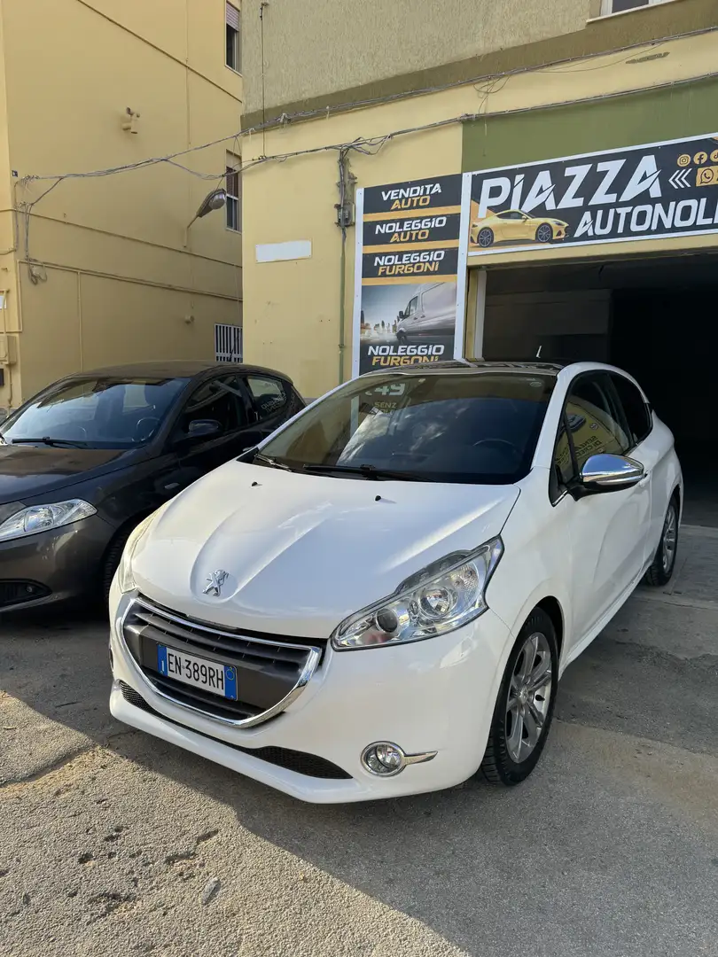 Peugeot 208 3p 1.4 hdi 8v Allure - 1