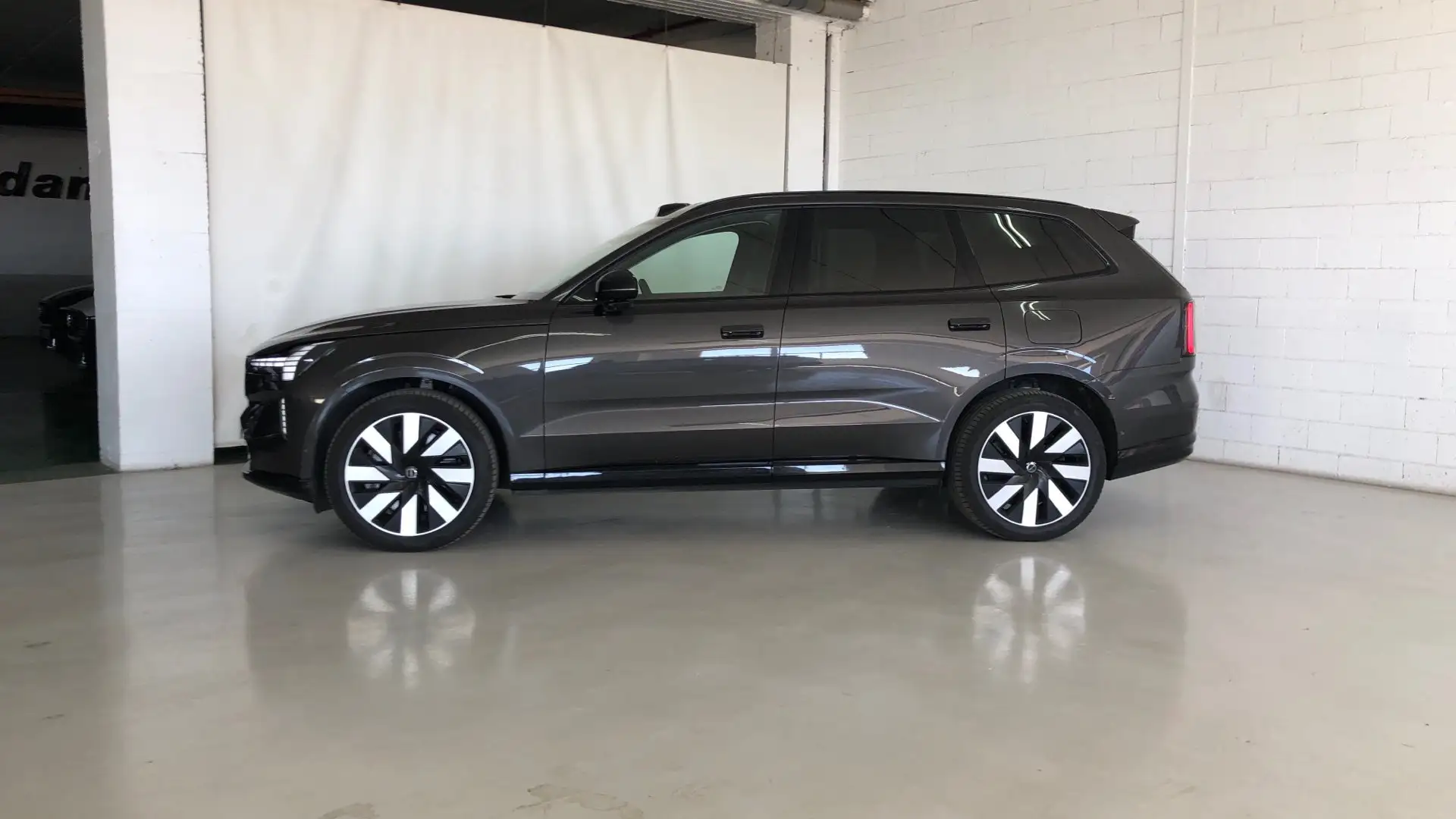 Volvo EX90 ULTRA TWIN MOTOR ELECTRICO 408CV AUT. 7as Gris - 2