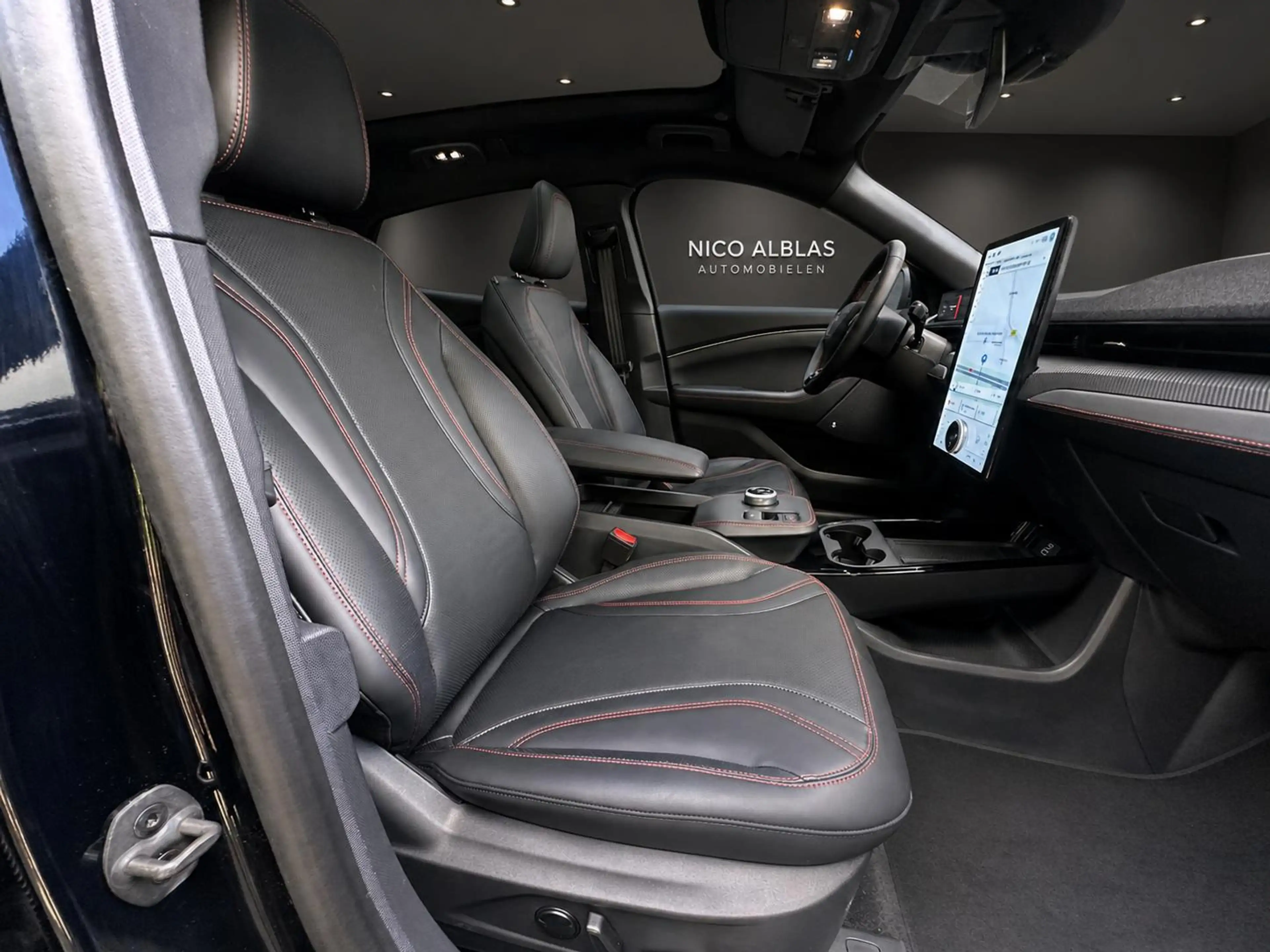 Ford Mustang Mach-E Extended First Edition AWD 91 kWh — photo 20