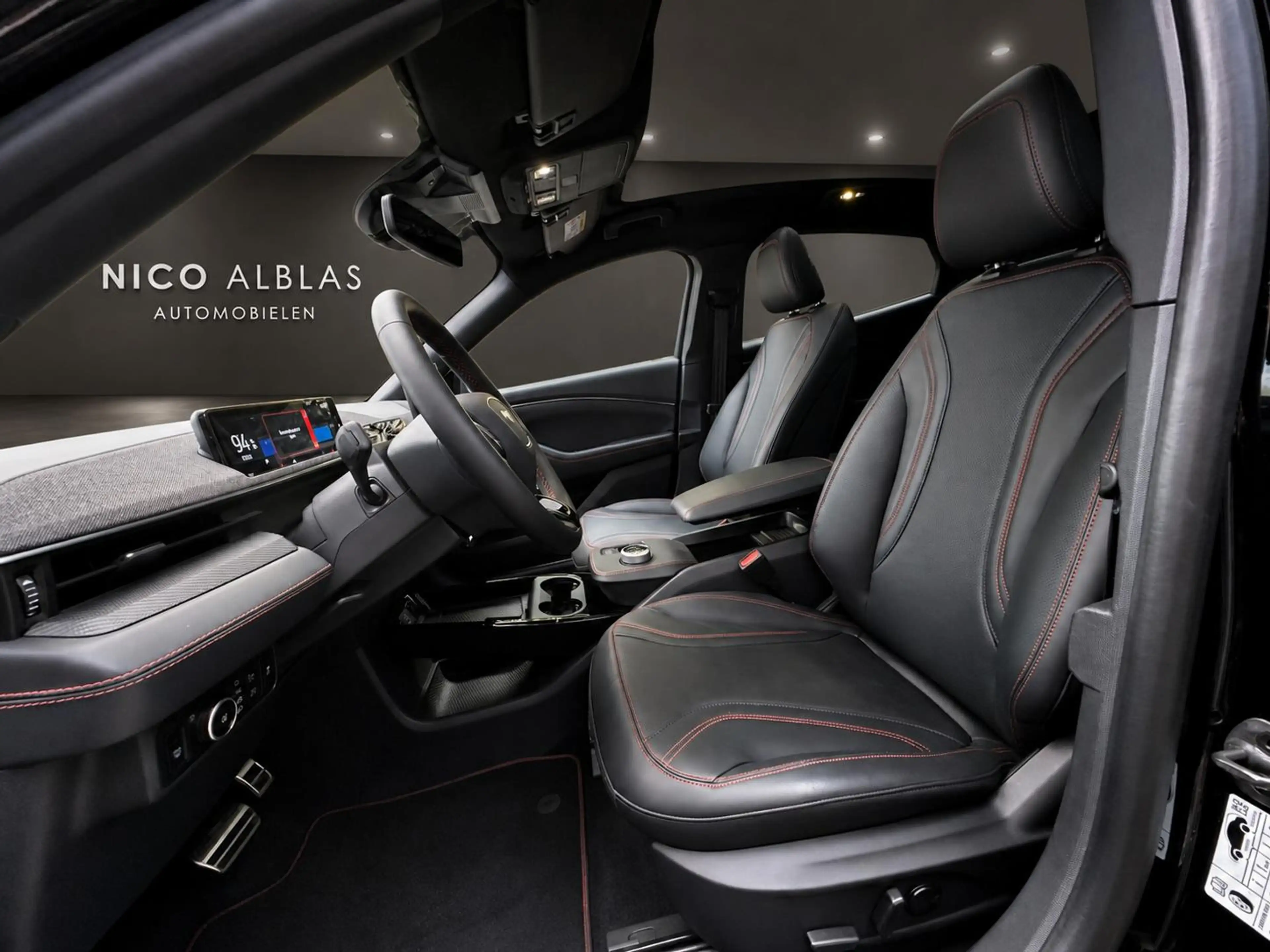 Ford Mustang Mach-E Extended First Edition AWD 91 kWh — photo 11