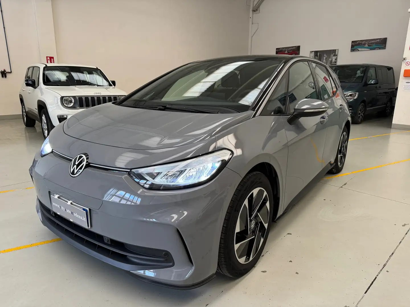 Volkswagen ID.3 Pro ELETTR. KM.0 AUTONOMIA 450KM. Gris - 1
