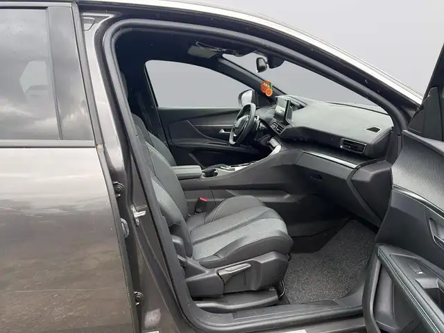 Peugeot 3008 view 13