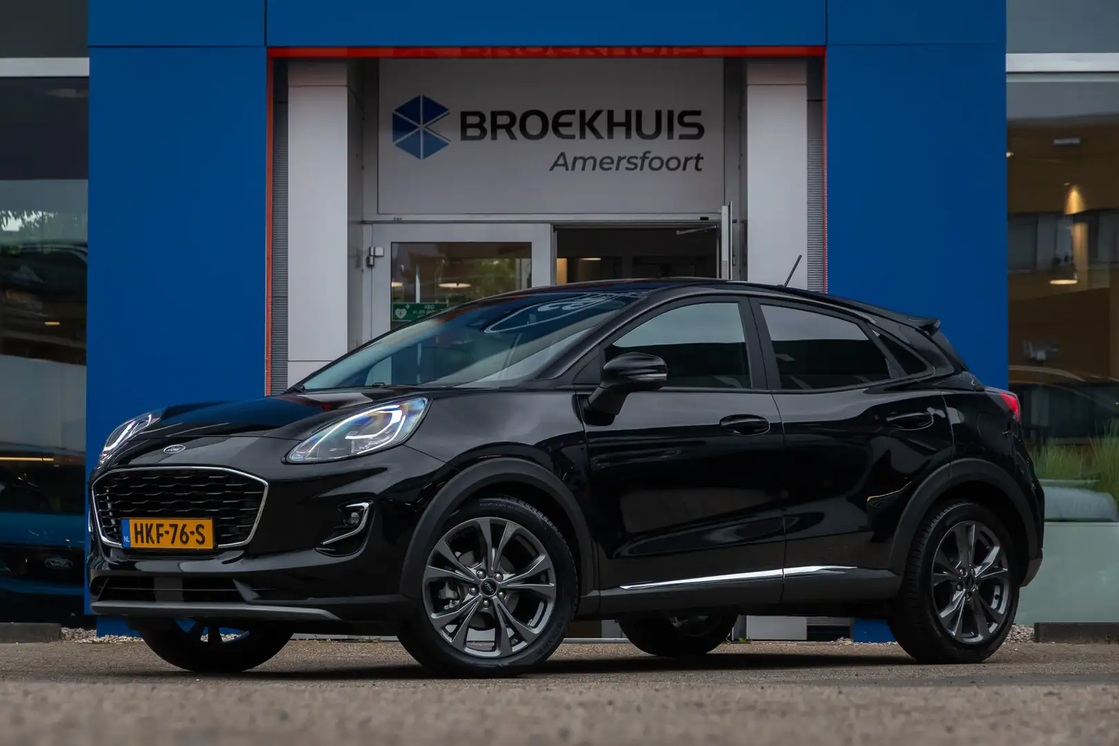 Ford Puma 1.0 EcoBoost Hybrid Titanium | Stoel/stuur/voorrui Zwart - 1