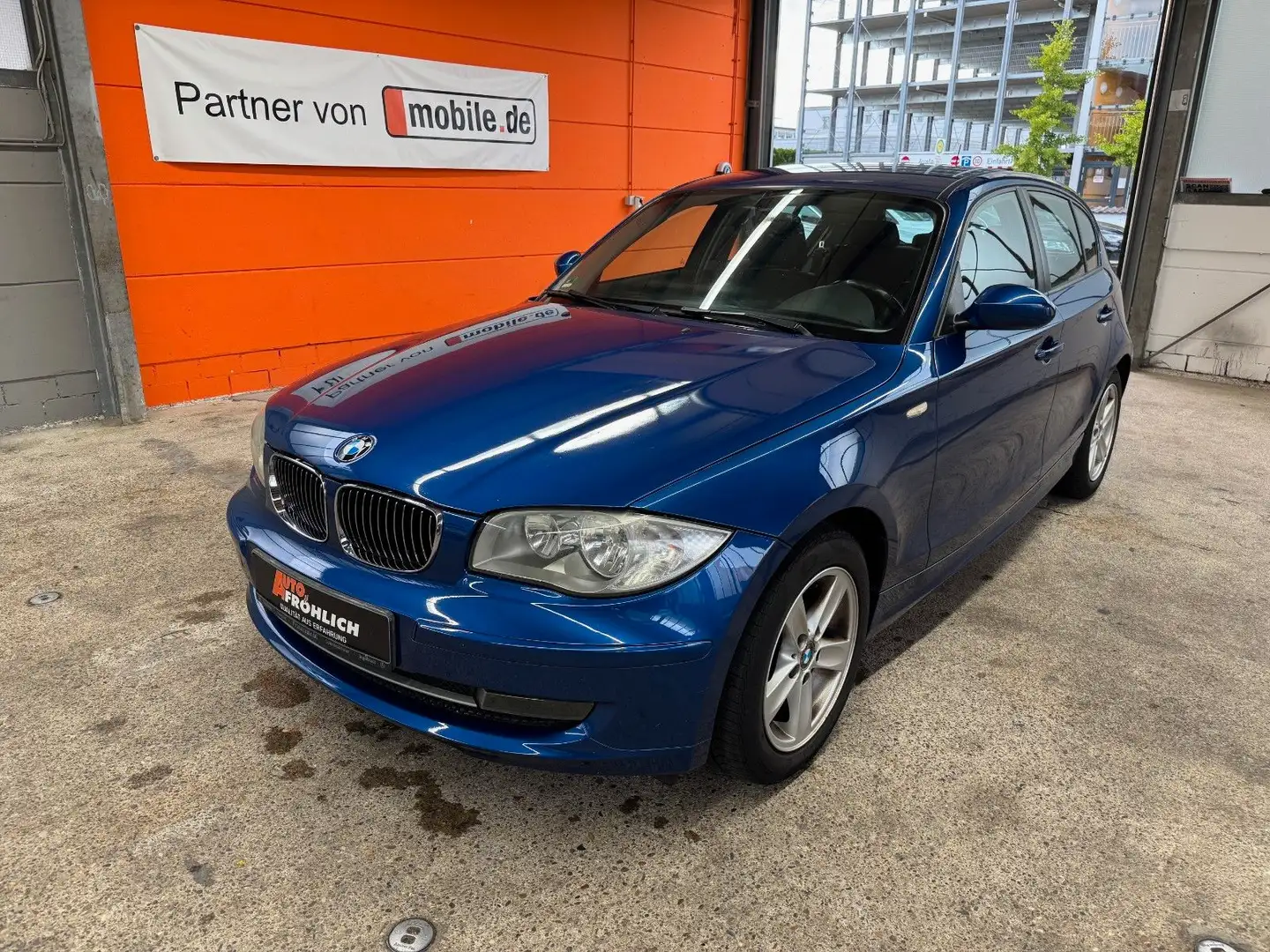BMW 118 d Sportsitze Teilleder Blauw - 1